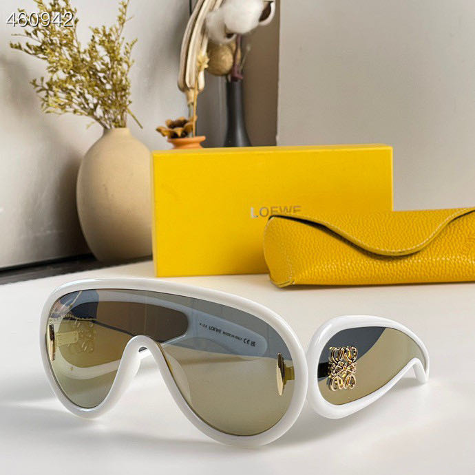 Loewe-Glasses Code: XG4765 $: 75USD