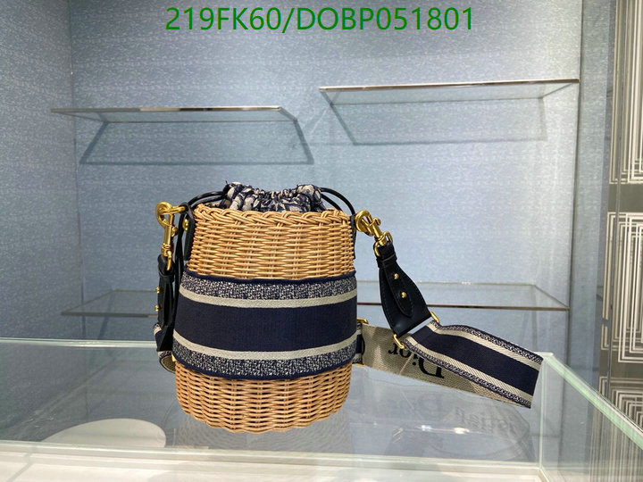 Dior-Bag-Mirror Quality Code: DOBP051801 $: 219USD