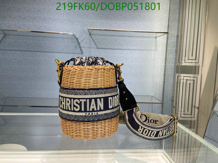 Dior-Bag-Mirror Quality Code: DOBP051801 $: 219USD