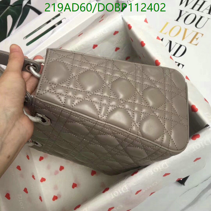 Dior-Bag-Mirror Quality Code: DOBP112402 $: 219USD