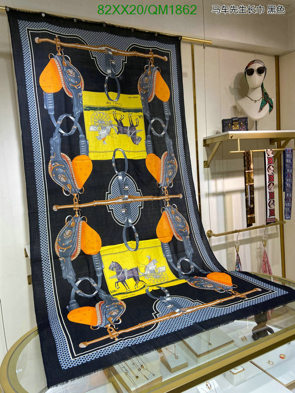 Hermes-Scarf Code: QM1862 $: 82USD