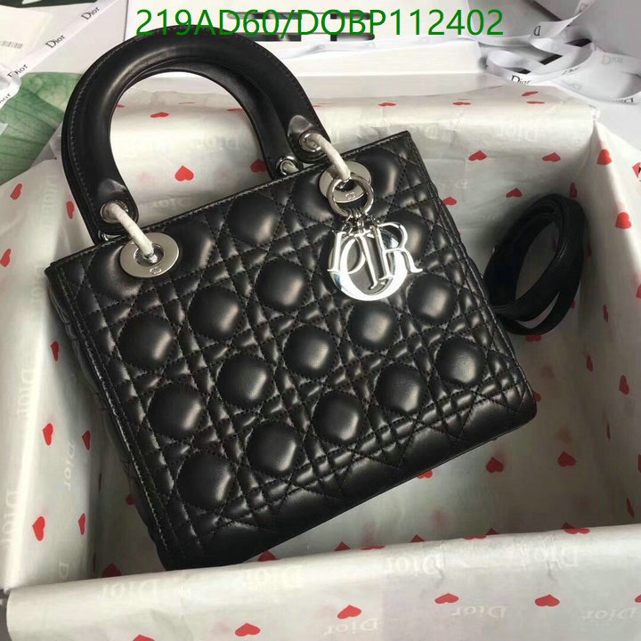 Dior-Bag-Mirror Quality Code: DOBP112402 $: 219USD