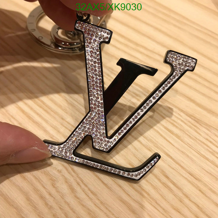 LV-Key pendant Code: XK9030 $: 32USD