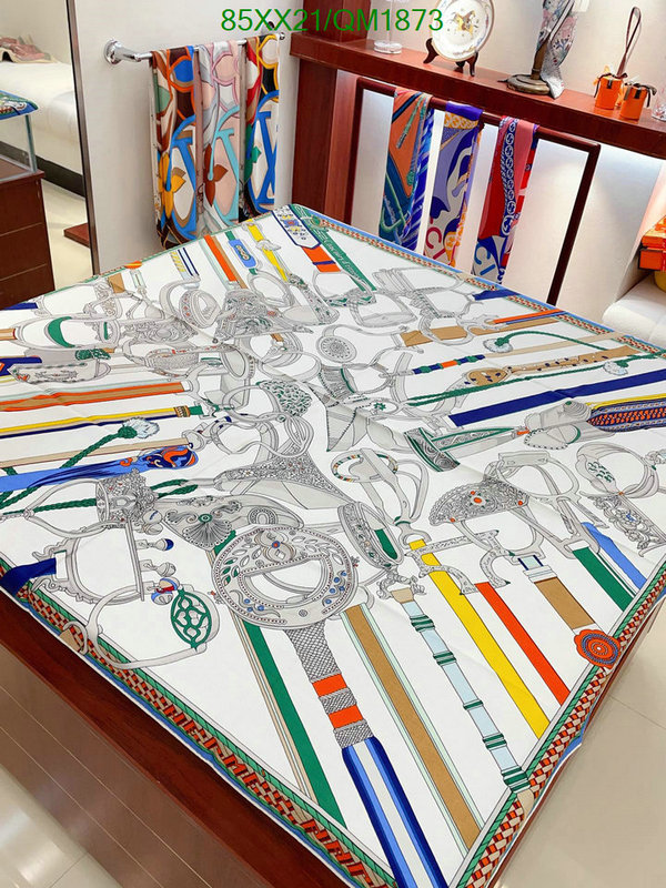 Hermes-Scarf Code: QM1873 $: 85USD