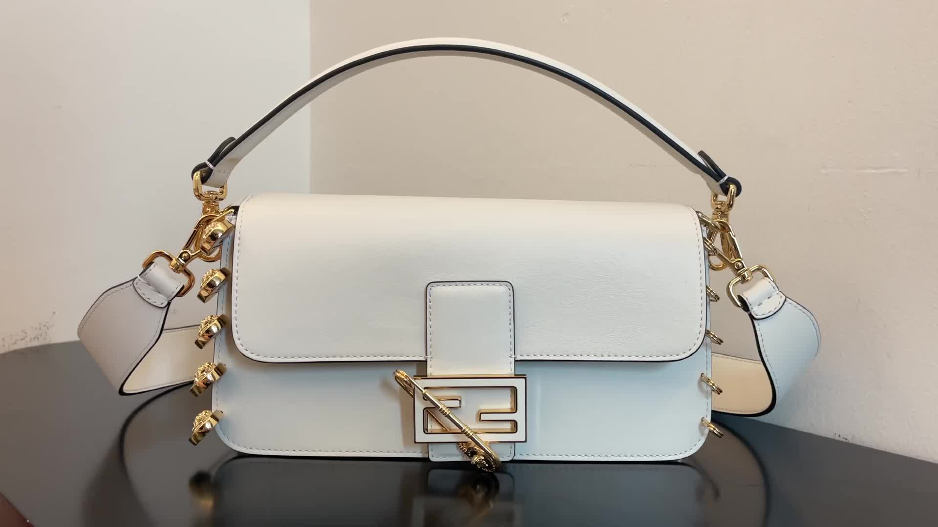 Baguette-Fendi Bag(Mirror Quality) Code: ZB956 $: 299USD