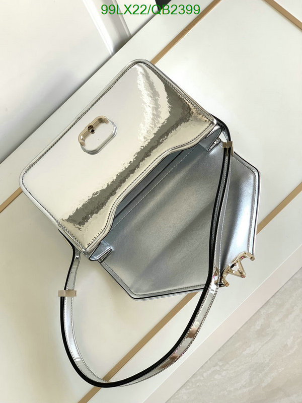 Valentino-Bag-4A Quality Code: QB2399 $: 99USD