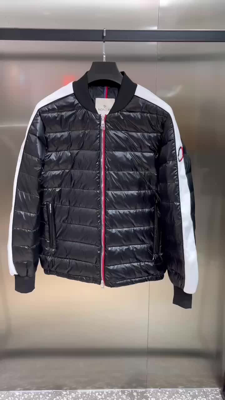 Moncler-Down jacket Men Code: QC2747 $: 175USD