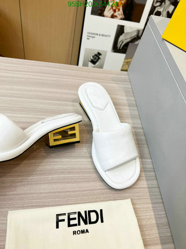 Fendi-Women Shoes Code: XS4424