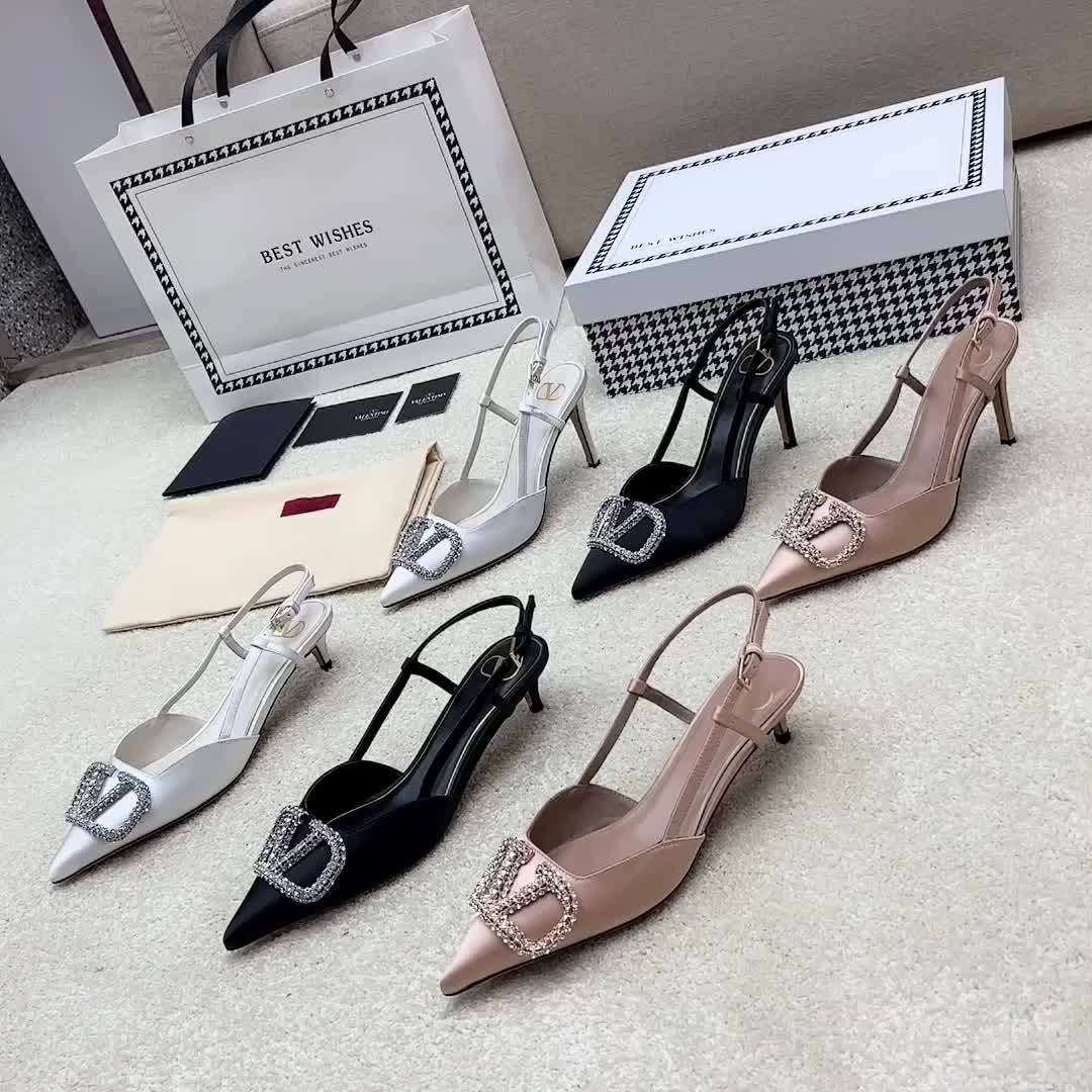 Valentino-Women Shoes Code: QS2382 $: 109USD