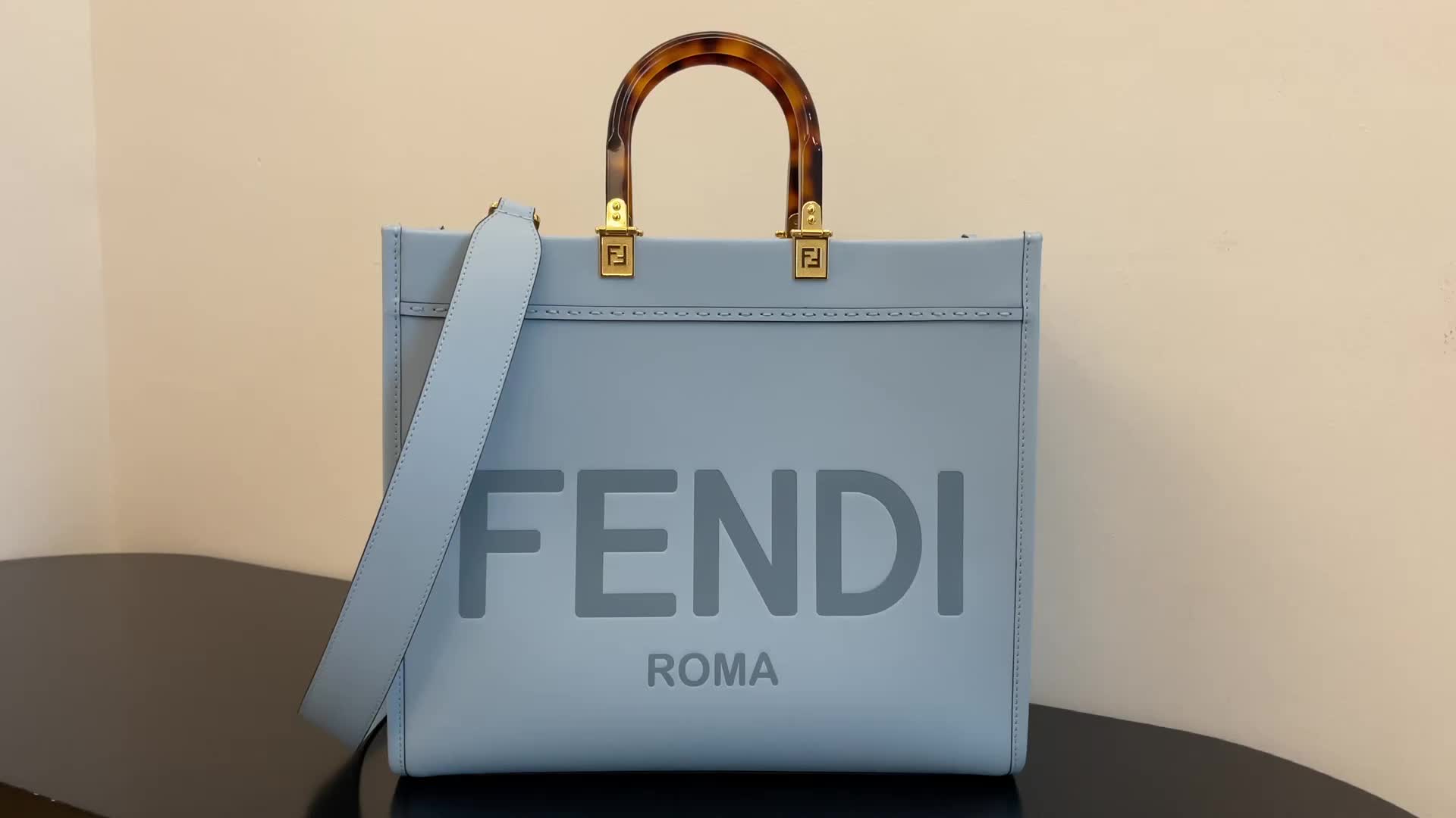 Sunshine-Fendi Bag(Mirror Quality) Code: LB7146 $: 335USD