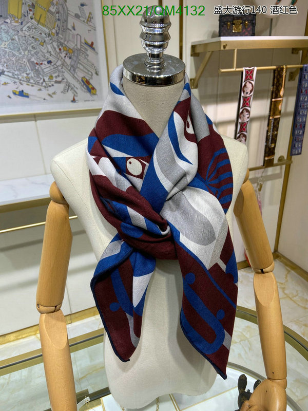 Hermes-Scarf Code: QM4132 $: 85USD