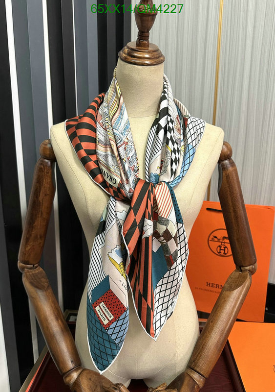 Hermes-Scarf Code: QM4227 $: 65USD