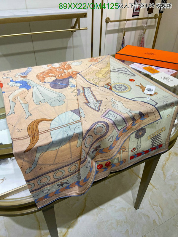 Hermes-Scarf Code: QM4125 $: 89USD