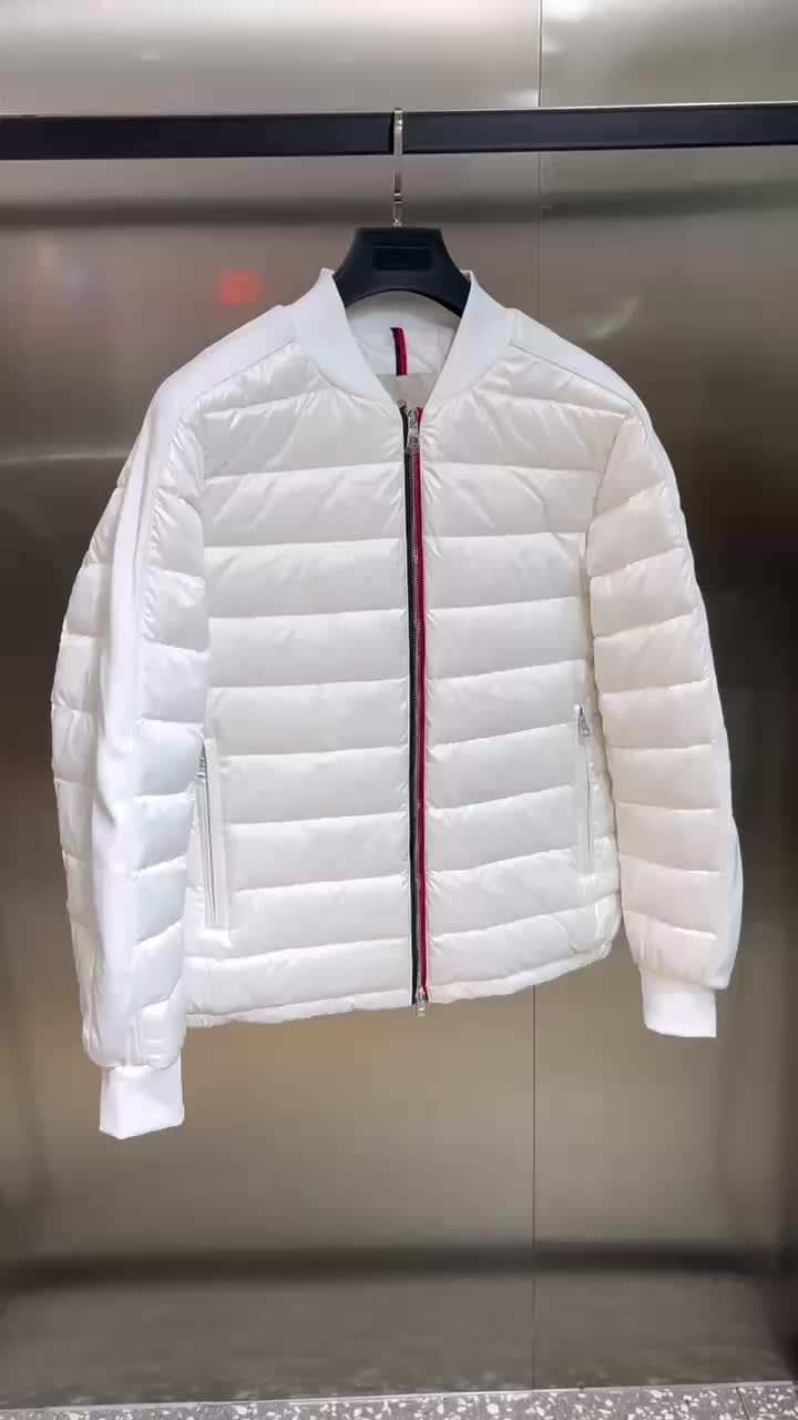 Moncler-Down jacket Men Code: QC2747 $: 175USD