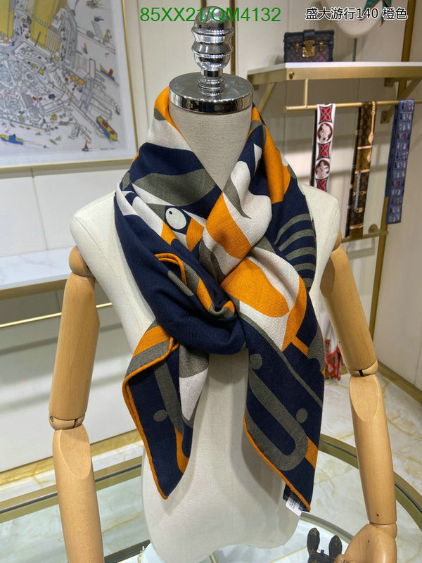 Hermes-Scarf Code: QM4132 $: 85USD