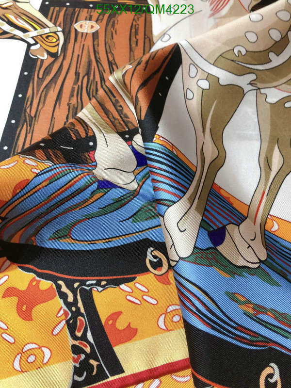 Hermes-Scarf Code: QM4223 $: 55USD