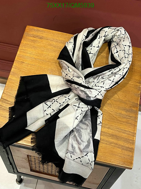 Chanel-Scarf Code: QM5939 $: 75USD