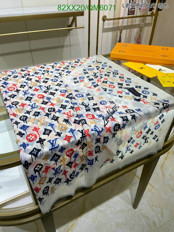 LV-Scarf Code: QM6071 $: 82USD