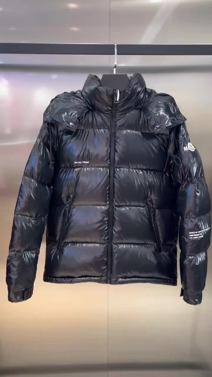 Moncler-Down jacket Men Code: RC7399 $: 169USD