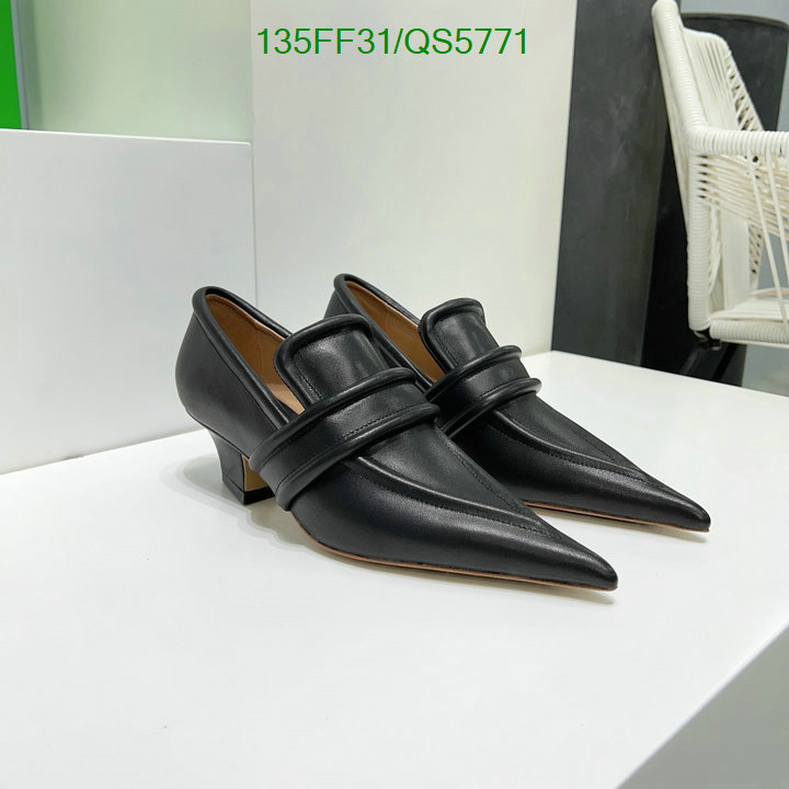 BV-Women Shoes Code: QS5771 $: 135USD