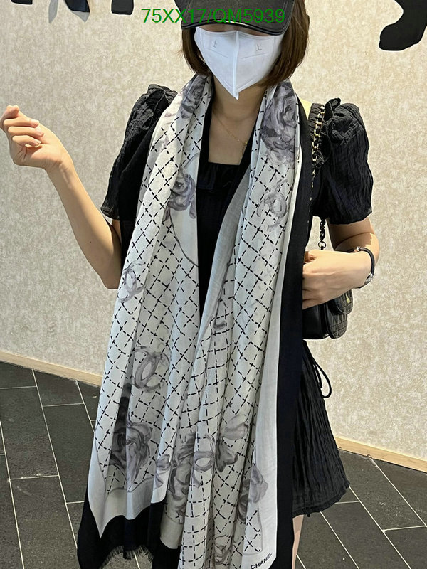 Chanel-Scarf Code: QM5939 $: 75USD