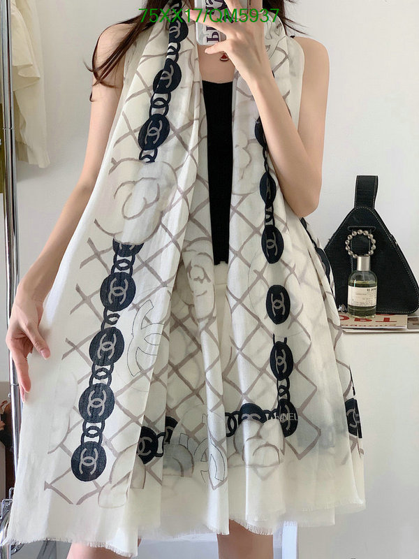 Chanel-Scarf Code: QM5937 $: 75USD