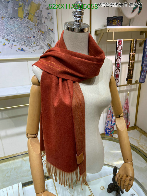 Loewe-Scarf Code: QM6058 $: 52USD