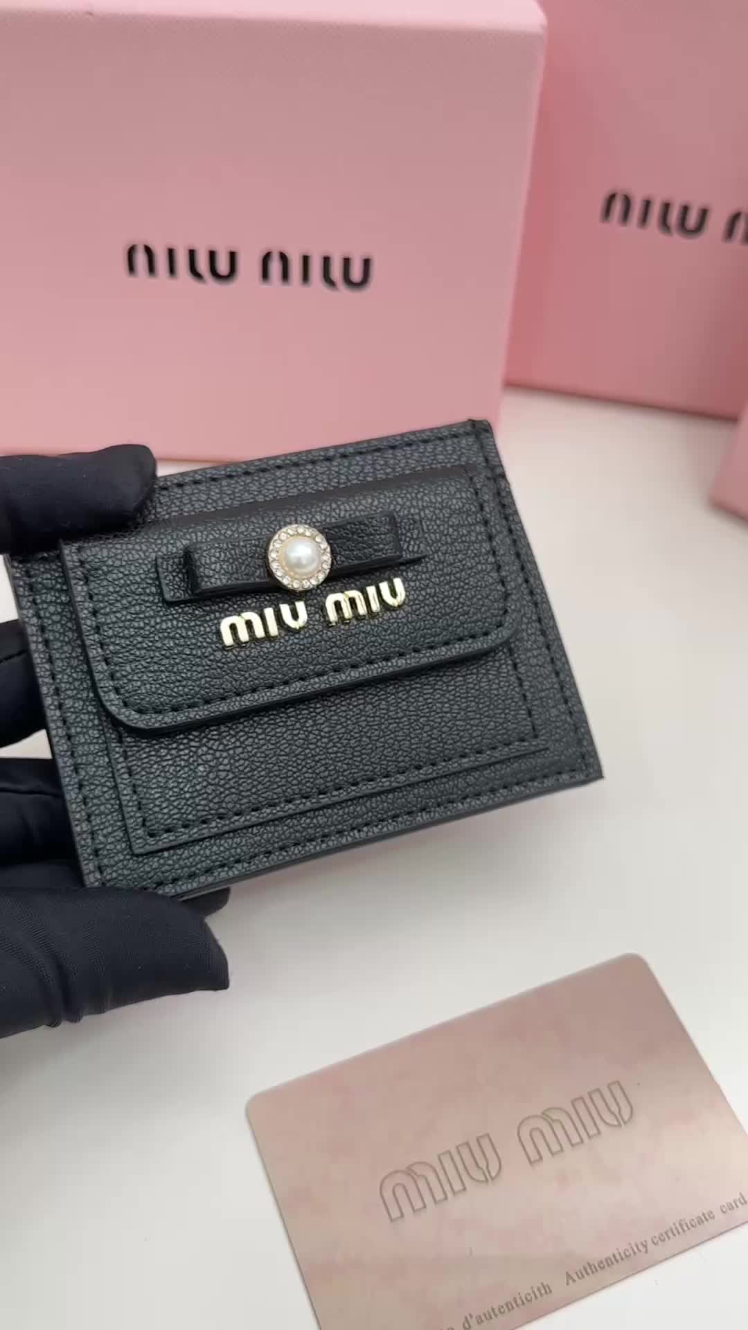 Miu Miu-Wallet-4A Quality Code: QT5398 $: 37USD