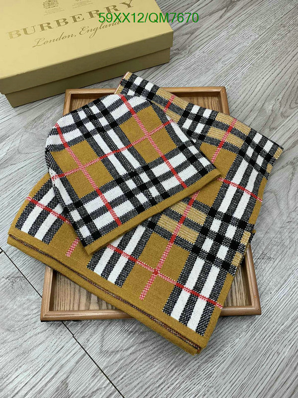 Burberry-Scarf Code: QM7670 $: 59USD