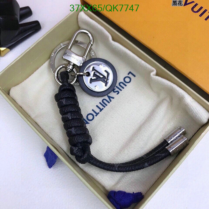 LV-Key pendant Code: QK7747 $: 37USD