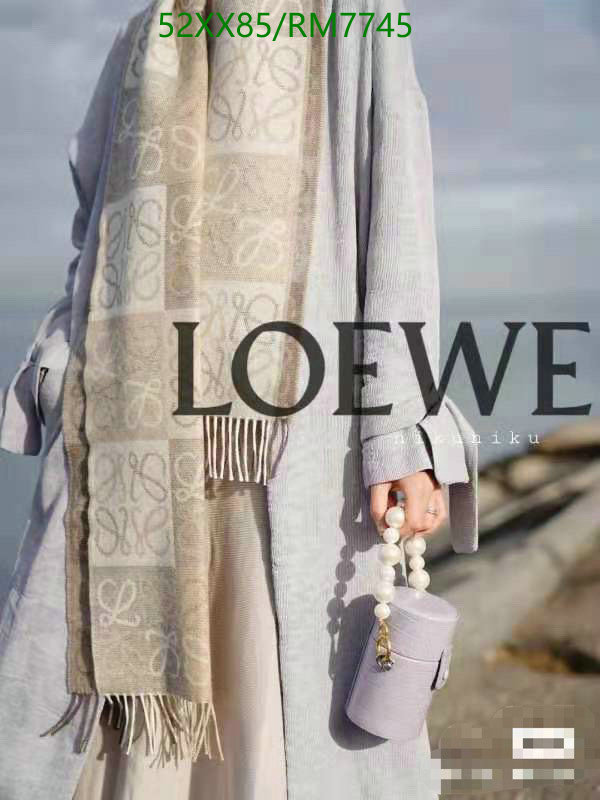 Loewe-Scarf Code: RM7745 $: 52USD