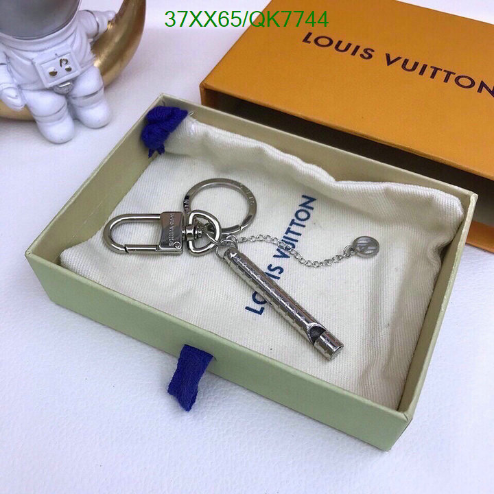 LV-Key pendant Code: QK7744 $: 37USD