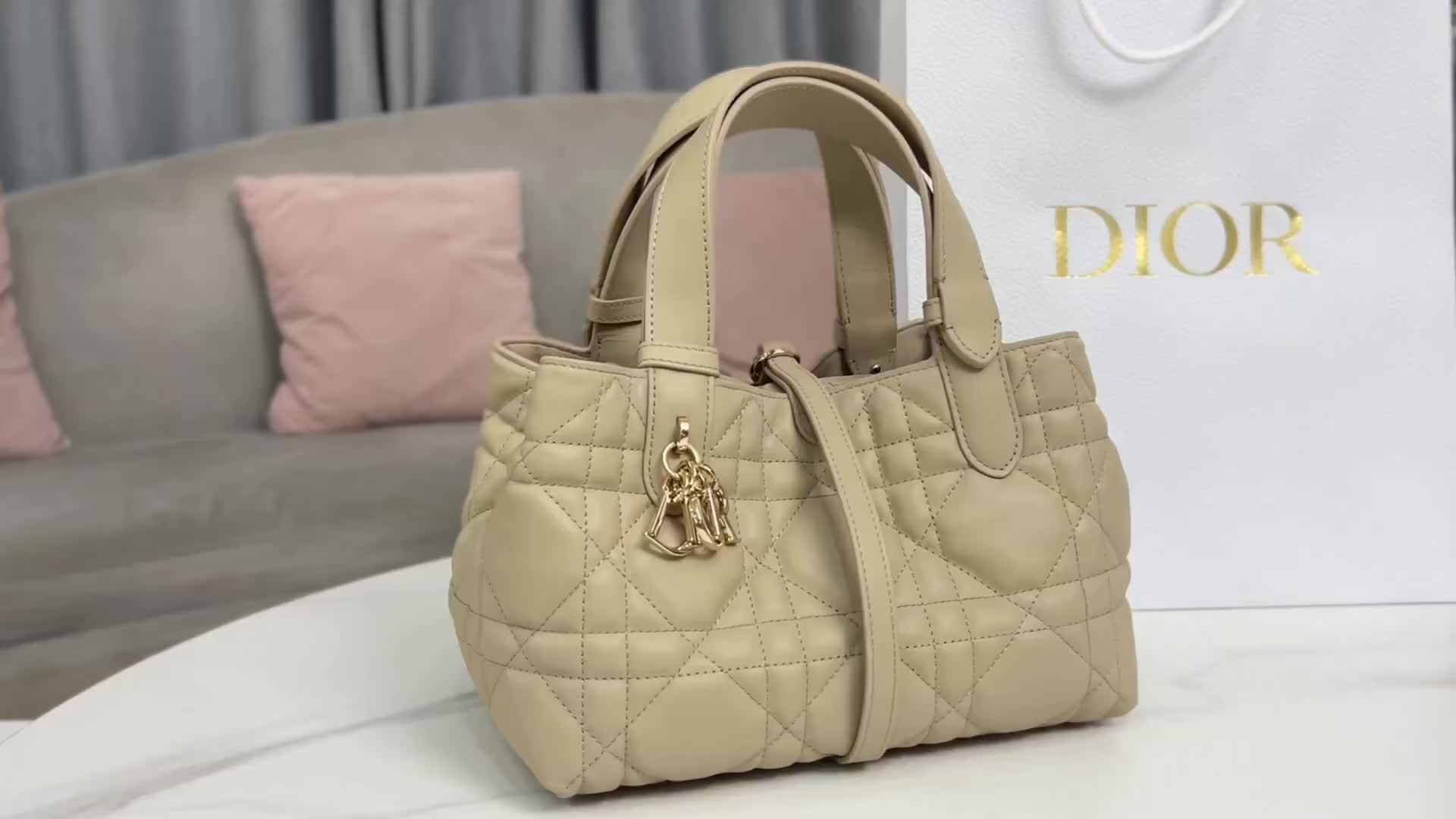 Dior-Bag-Mirror Quality Code: RB6036 $: 249USD