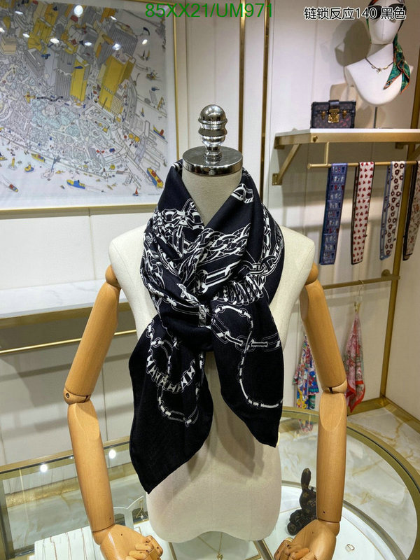 Chanel-Scarf Code: UM971 $: 85USD