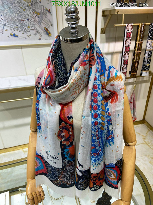 Hermes-Scarf Code: UM1011 $: 75USD