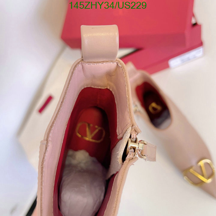 Boots-Women Shoes Code: US229 $: 145USD