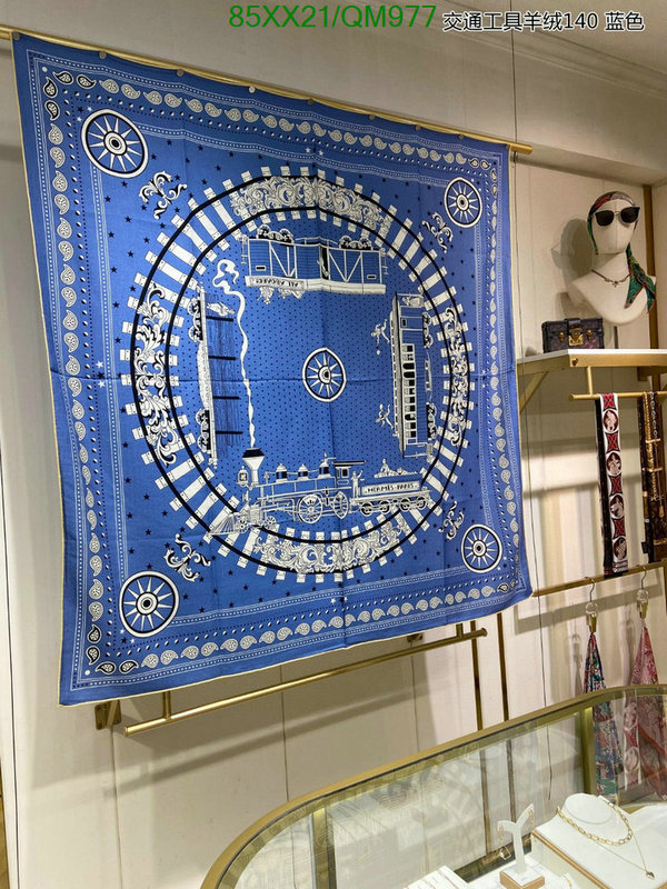 Hermes-Scarf Code: QM977 $: 85USD