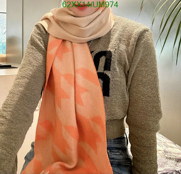 Dior-Scarf Code: UM974 $: 62USD