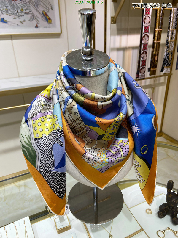 Hermes-Scarf Code: UM1016 $: 75USD