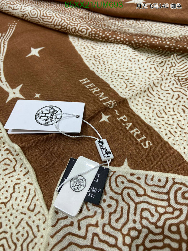 Hermes-Scarf Code: UM693 $: 85USD