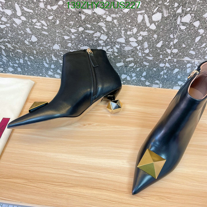 Valentino-Women Shoes Code: US227 $: 139USD