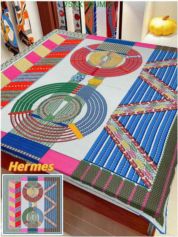 Hermes-Scarf Code: UM14 $: 75USD