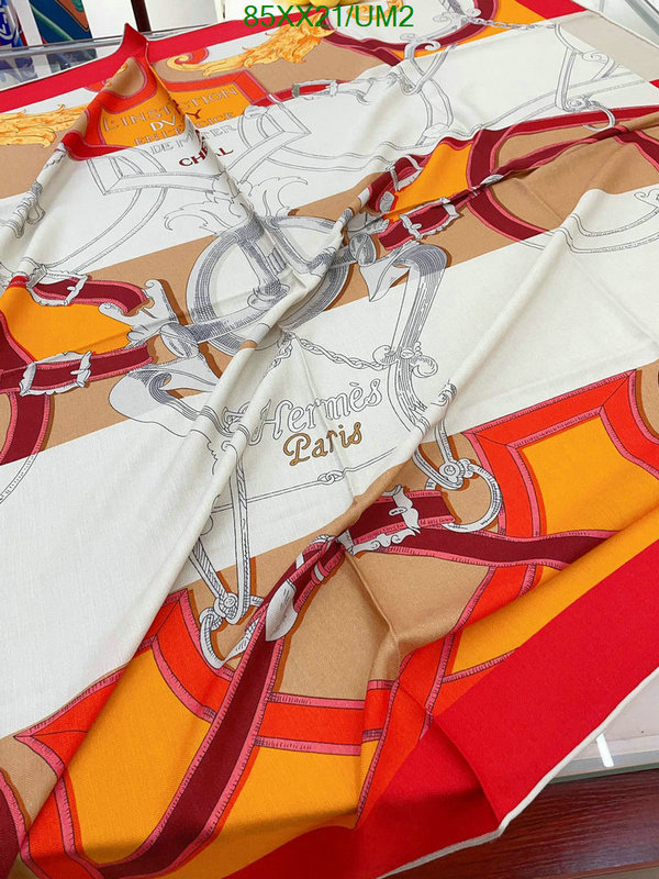 Hermes-Scarf Code: UM2 $: 85USD