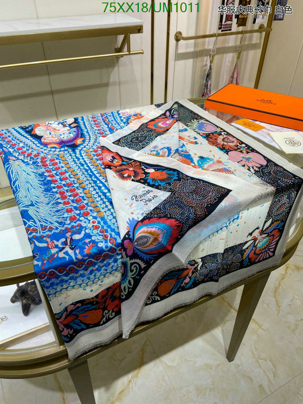 Hermes-Scarf Code: UM1011 $: 75USD