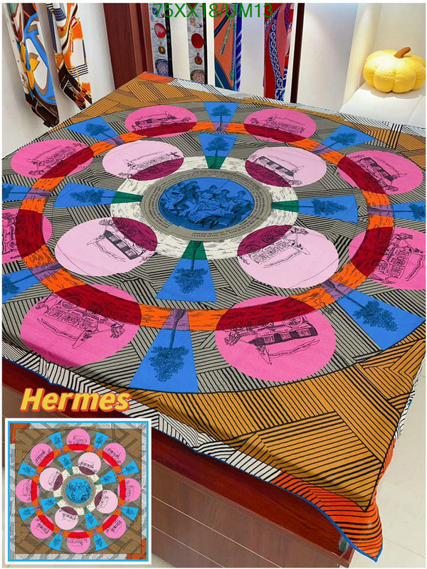 Hermes-Scarf Code: UM13 $: 75USD