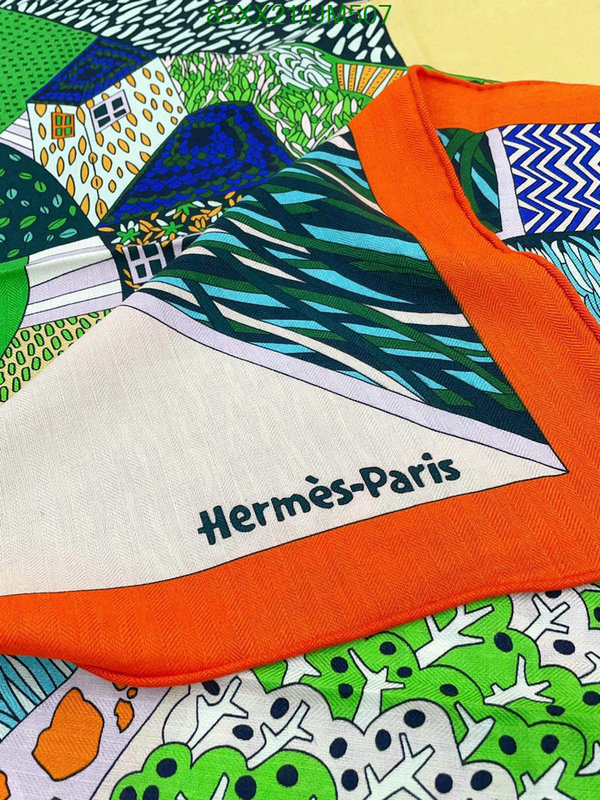 Hermes-Scarf Code: UM507 $: 85USD