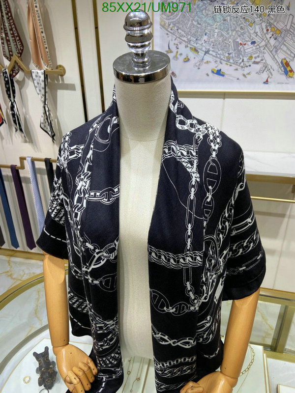 Chanel-Scarf Code: UM971 $: 85USD