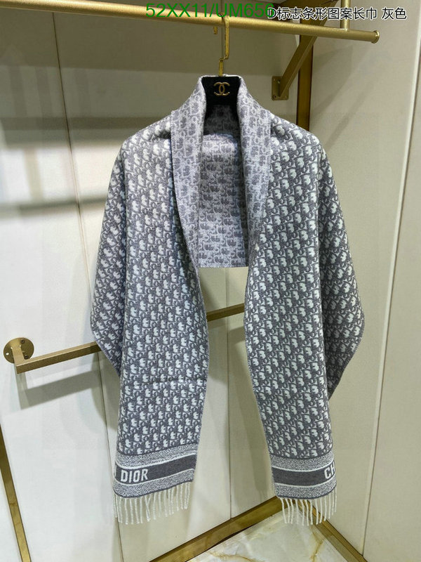 Dior-Scarf Code: UM656 $: 52USD