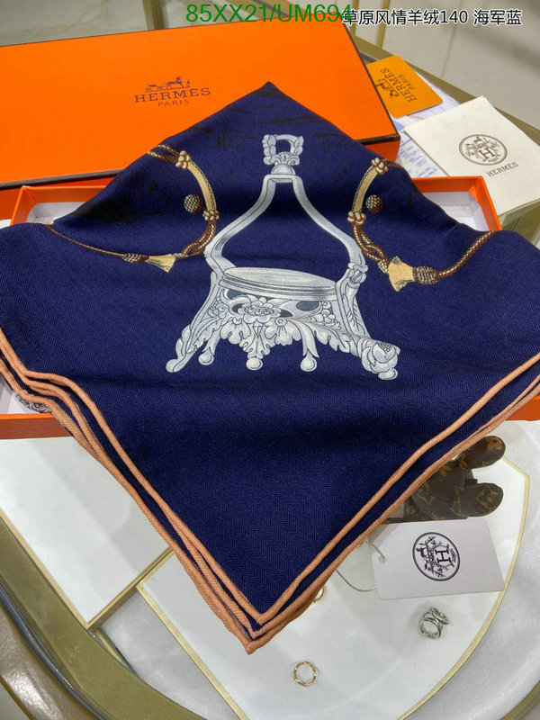 Hermes-Scarf Code: UM694 $: 85USD