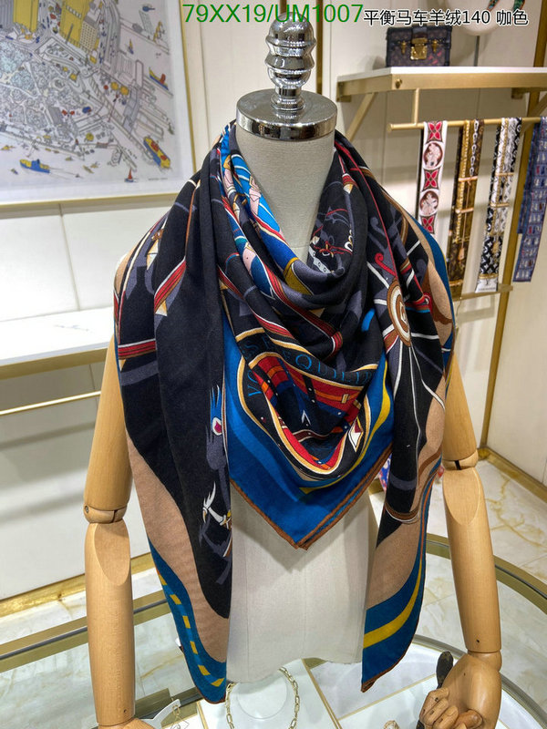 Hermes-Scarf Code: UM1007 $: 79USD